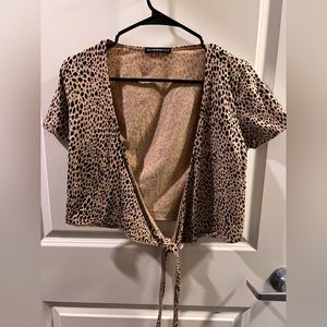 BRANDY MELVILLE CROP TOP